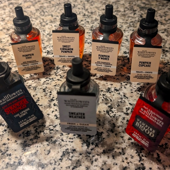Wallflowers Fall Bundle - Picture 1 of 8